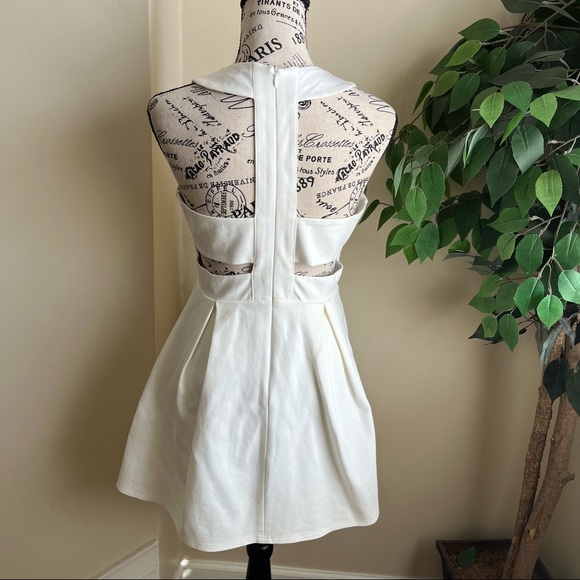 Lulus Cutout and About White Skater Dress Sz M - Picture 10 of 16